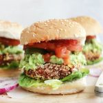 Meksika fasulyeli vegan burger