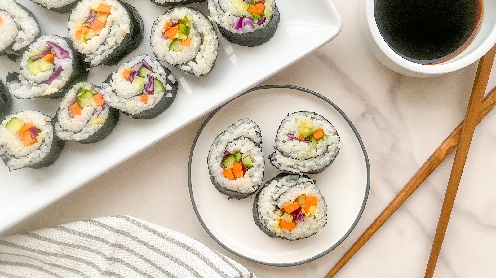 domatesli vegan sushi